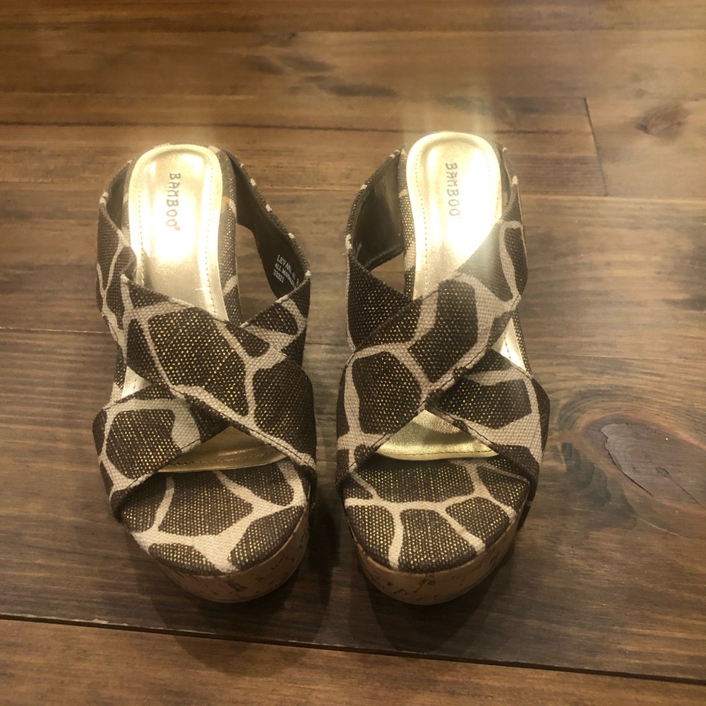 Size 8 Bamboo Giraffe Wedge Heels